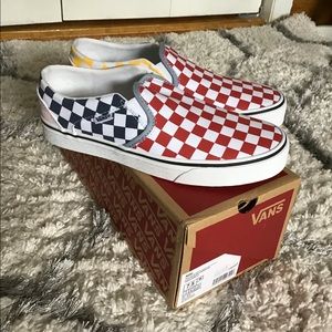 New authentic women's Vans sizes 7- 7,5 - 8